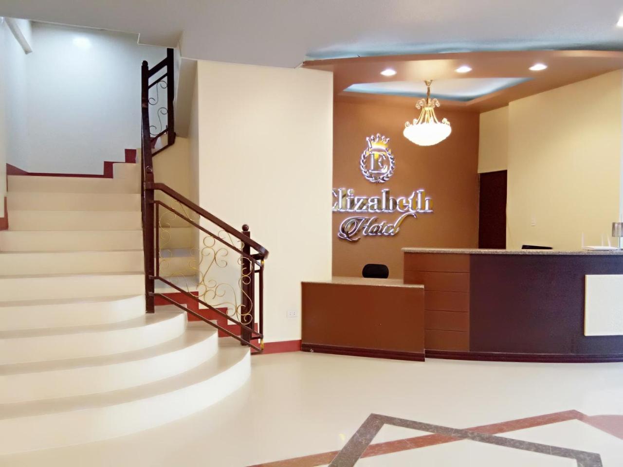 Elizabeth Hotel - Naga Pili  Bagian luar foto