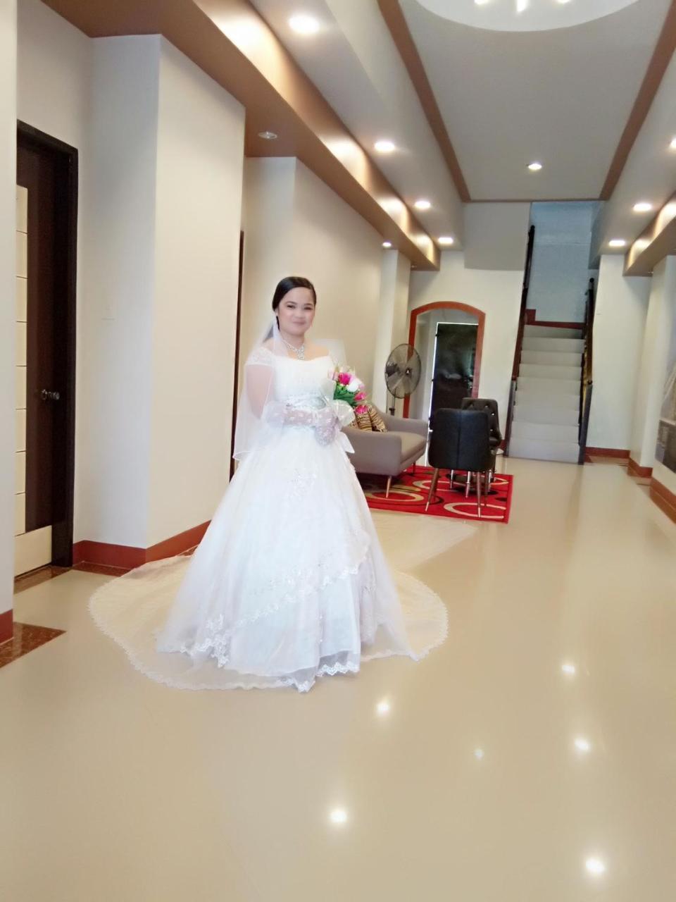 Elizabeth Hotel - Naga Pili  Bagian luar foto
