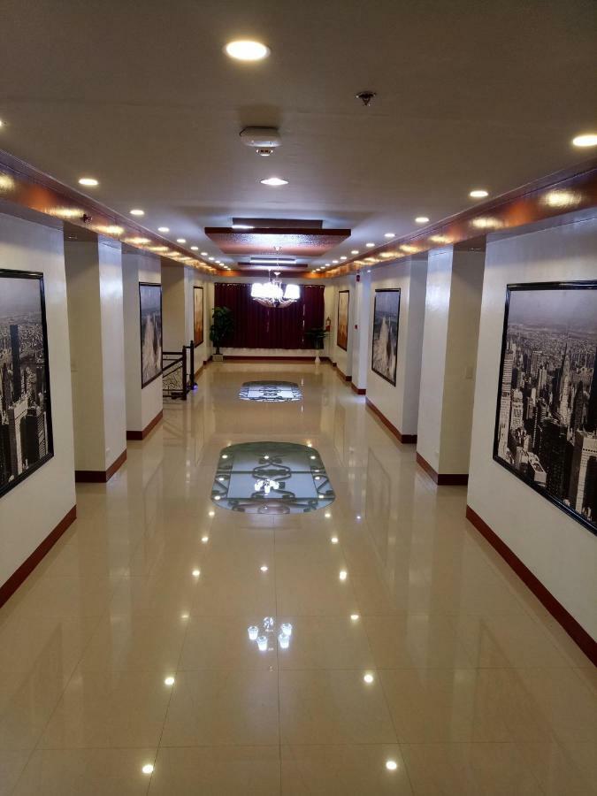 Elizabeth Hotel - Naga Pili  Bagian luar foto